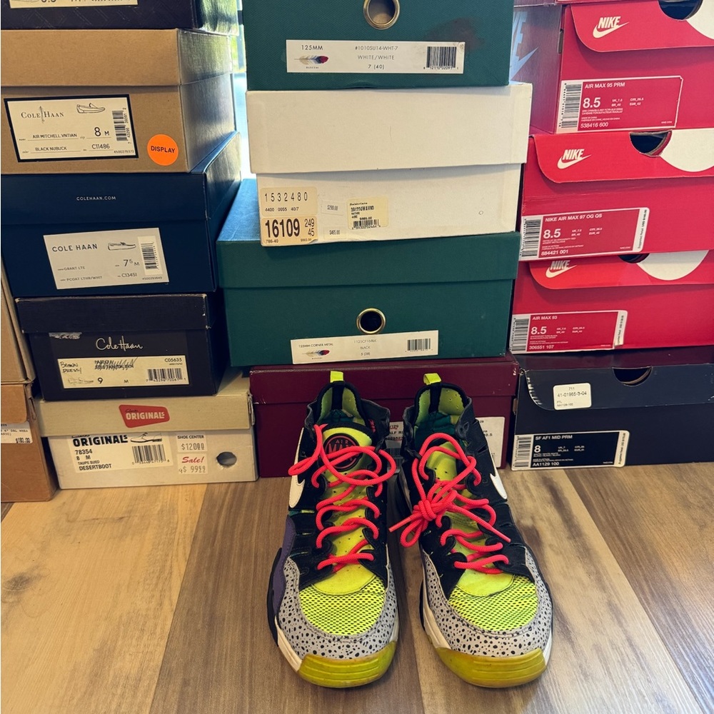 Nike Air Trainer Max ‘94 Safari pack. Size 8. $50